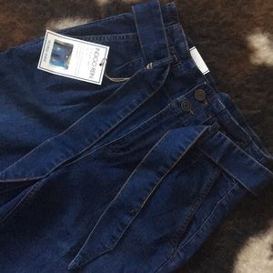 Size 3 indigo rein paper bag jeans 👖